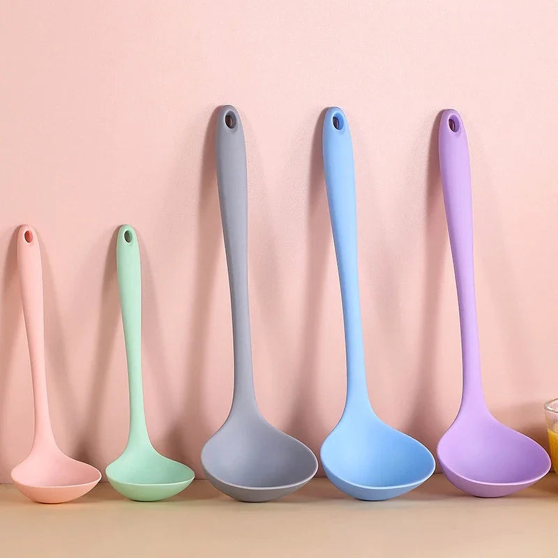PastelScoop™ – Silicone Soup Ladle
