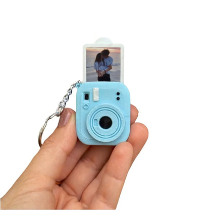 MiniMemory™ – Pull-Out Photo Camera Keychain