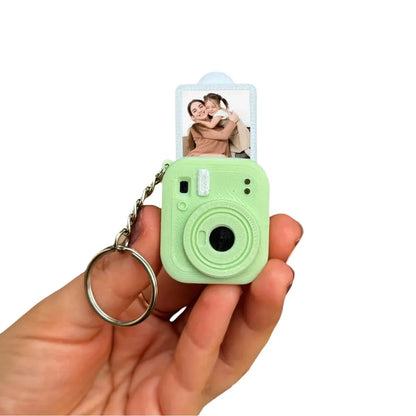 MiniMemory™ – Pull-Out Photo Camera Keychain